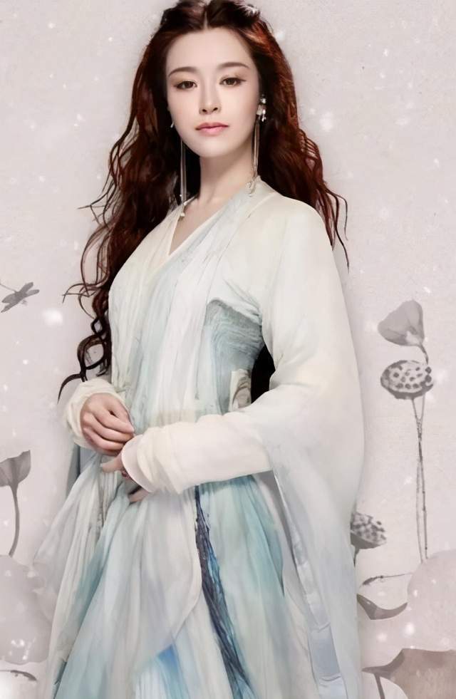 谢霆锋|谢霆锋对她一见钟情，陈冠希为追她戒烟，今美若天仙成百亿阔太