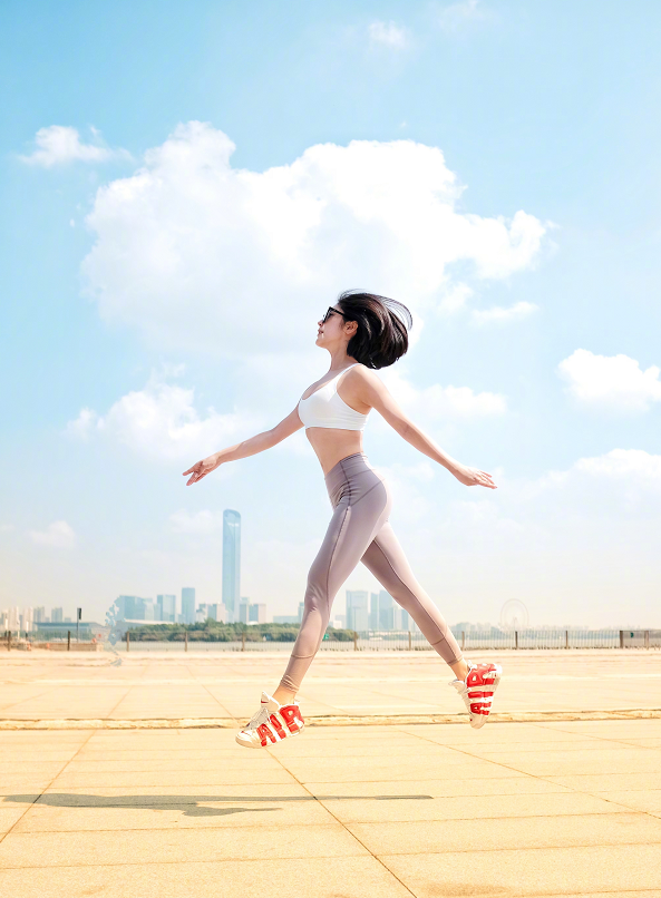 赵奕欢晒出瑜伽照看清她的身材比例说不嫉妒是假的