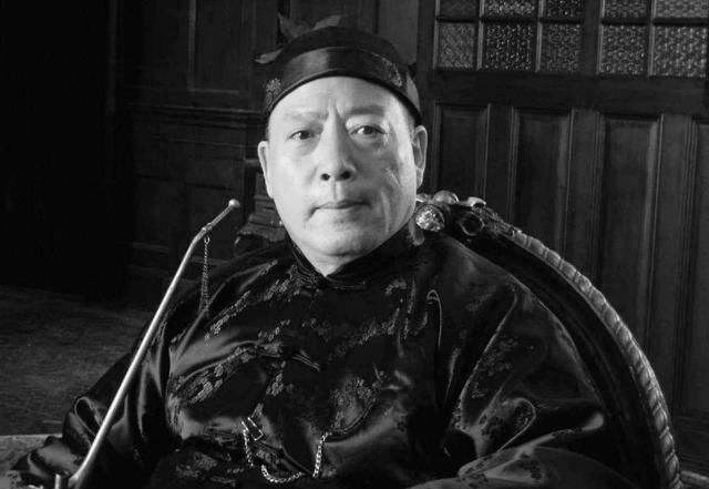 张仁奎,又名张锦湖,他是旧上海滩重要的青帮头目,为青帮"大"字辈弟子.