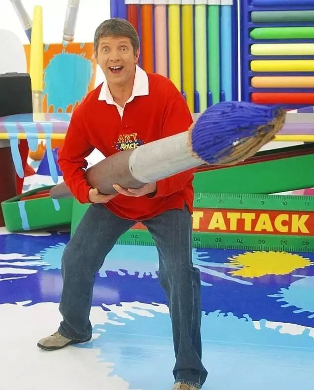 童年男神!让千万网友都爱上绘画的他,用垃圾堆起8090后的回忆