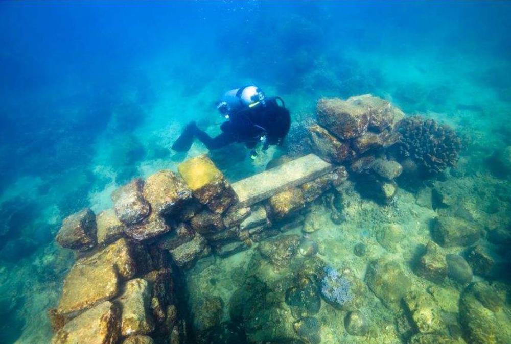 海南的海底突然发现72座村庄,充满生活气息,海底有人在居住吗?
