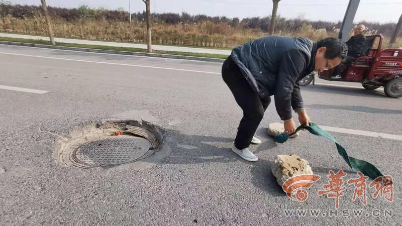 下水道井盖事故图片