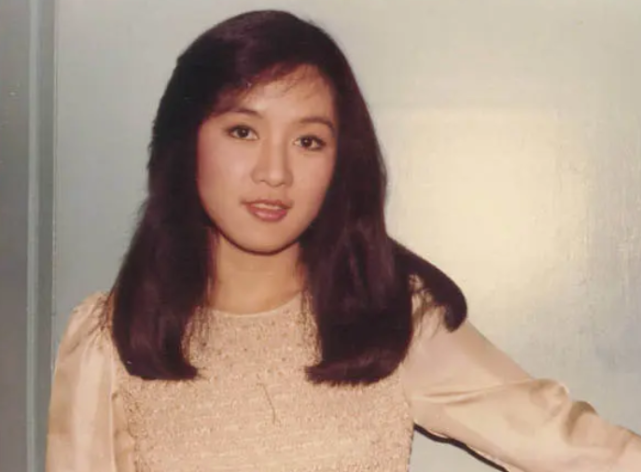 吕秀菱与钟镇涛罕同框昔日荧幕情侣39年后重遇保养得宜气质好