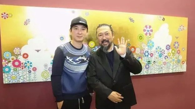 王思聪|王思聪逛艺术展像去超市买菜，直接订购了村上隆作品就走人