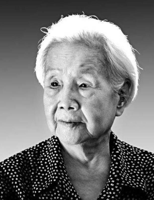 彭真与张洁清 一段见证革命的爱情 两人相濡以沫58年 彭真 张洁清 革命 张秀岩