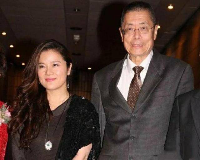 刘诗昆|81岁钢琴家刘诗昆当爸！44岁娇妻远赴美国产女，请两个保姆月花10万