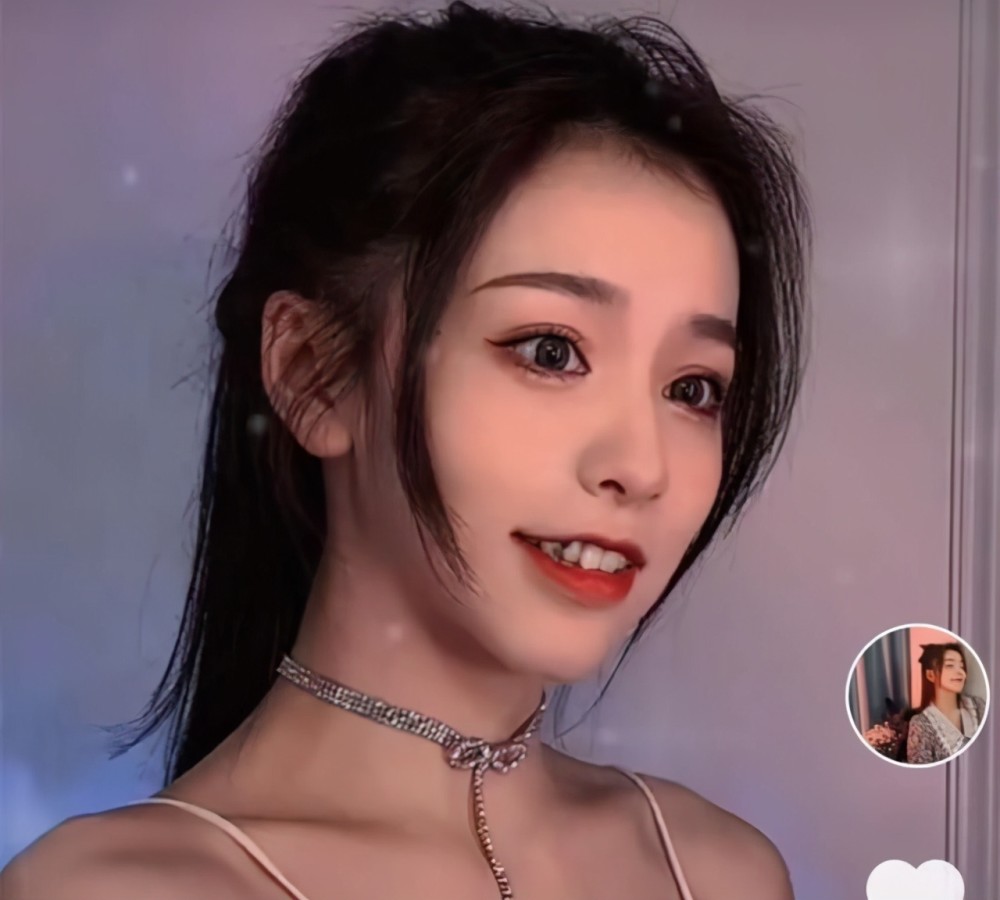 刘思瑶放飞自我首次穿露脐装看清身材后粉丝愣了比脸还要平