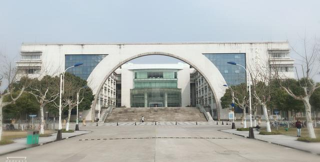 北京|为什么要去北京、上海上大学，一篇文章八个字给你说清