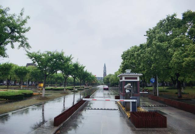 北京|为什么要去北京、上海上大学，一篇文章八个字给你说清