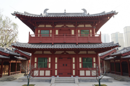 狄仁杰文化公园是在昔日唐槐公园的基础上进行扩改建,为纪念唐代名相