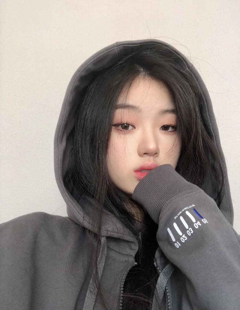 她是中国好声音冠军热门人选18岁单依纯唱哭观众颜值惊艳