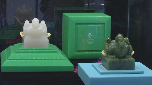北京冬奥徽宝青玉版碧玉版羊脂玉版上市造型古朴又灵动
