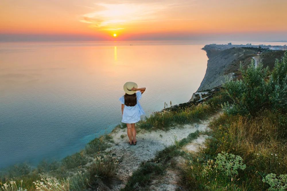 情绪|10句很刺骨的话，让你看清别人，明白自己