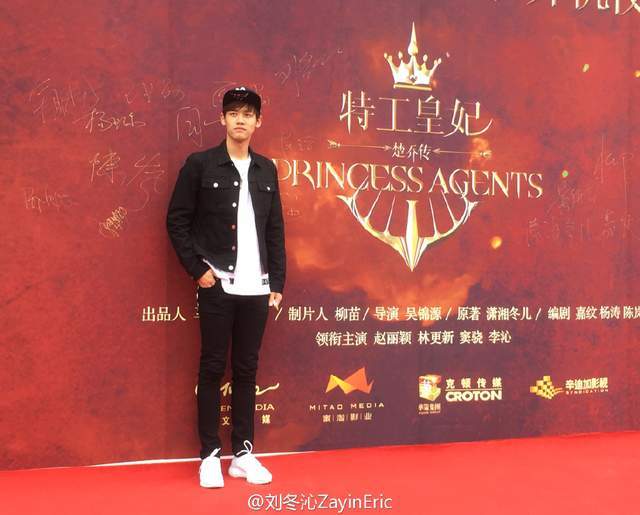 韩东君张彬彬同学出道5年资源很好却没火还曾被楚乔传剧组换掉