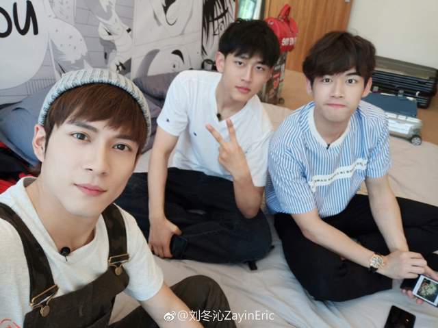 韩东君张彬彬同学出道5年资源很好却没火还曾被楚乔传剧组换掉