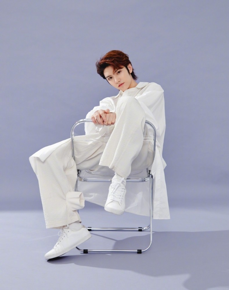 灵超|00后男星旷课超十学时，灵超被上戏通报批评，刚走红就飘了？