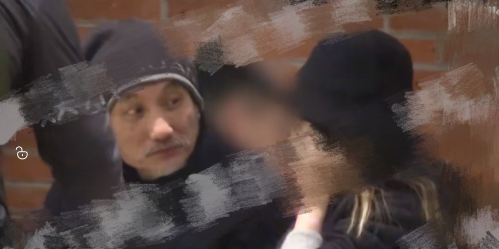 徐克|70岁徐克携小30岁女友外出就餐，超大钻戒亮人眼，忘年恋也这样甜