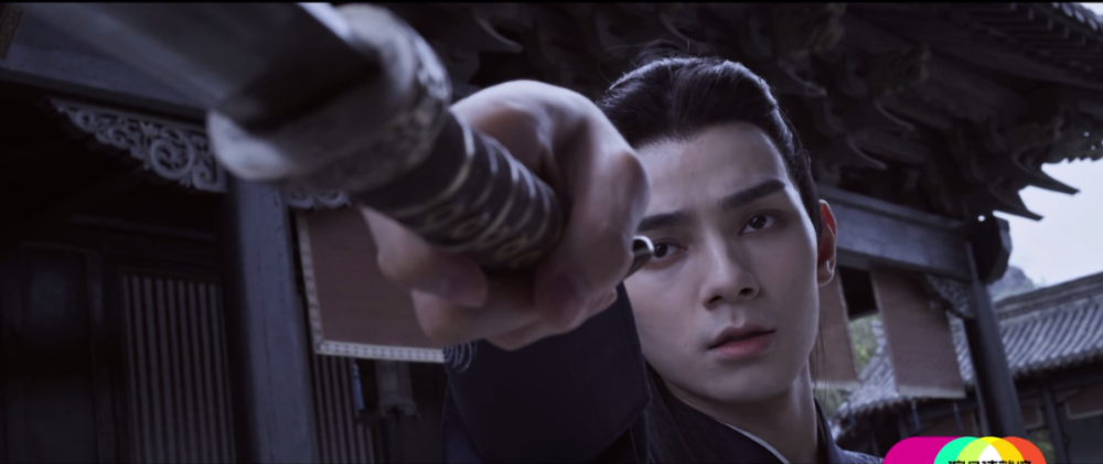 郭敬明版画皮强行反串男演员粉厚脸惨白男版小唯台词油腻