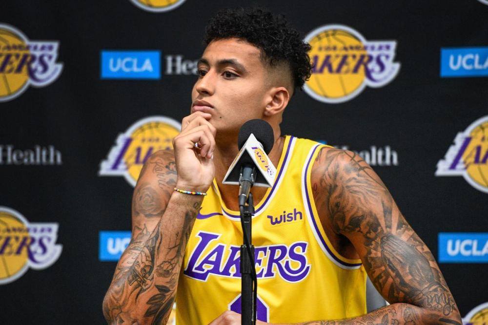 库兹马 NBA颜值担当的四位球员，库兹马第四，东契奇第三，第一是人生赢家