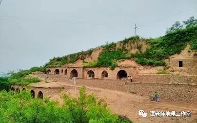 【地理觀察】黃土高原地區的窯洞有哪些類型?地坑院又是如何挖成的?