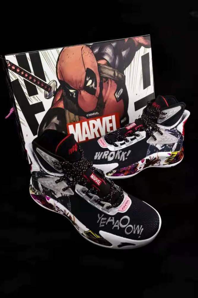 安踏kt5"死侍"联名款