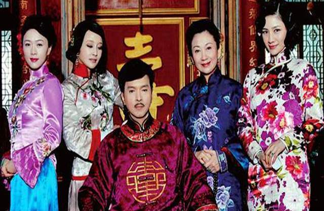 俗语|民间俗语：“男怕摸头，女怕摸腰”是啥意思？“摸了”会怎样？