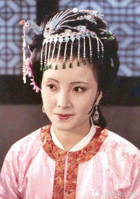 贾宝玉|她前半生做扬州瘦马，后半生做贵妾，羡煞旁人，却依旧跪着讨生活