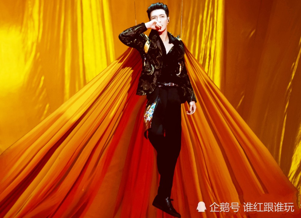 张艺兴|别人都是名字，只有张艺兴是作品！这个C位，他站的实至名归！