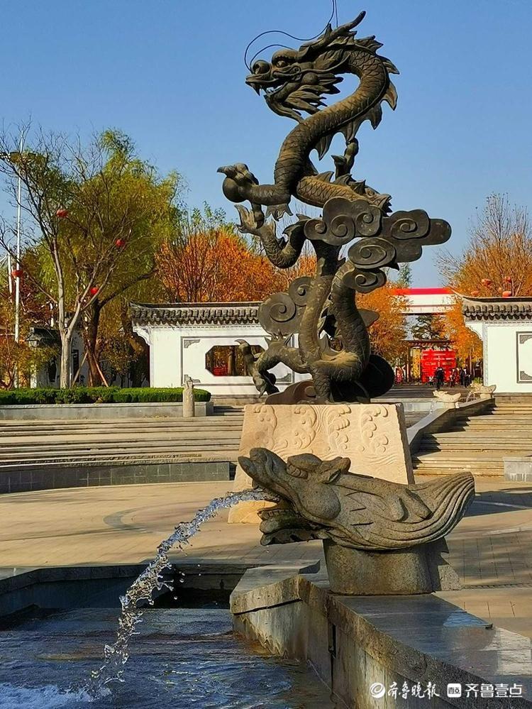 情报站秋冬之交的临沂龙园景色更加迷人仿佛置身于童话世界般