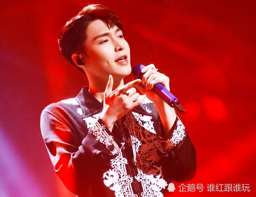 张艺兴|别人都是名字，只有张艺兴是作品！这个C位，他站的实至名归！