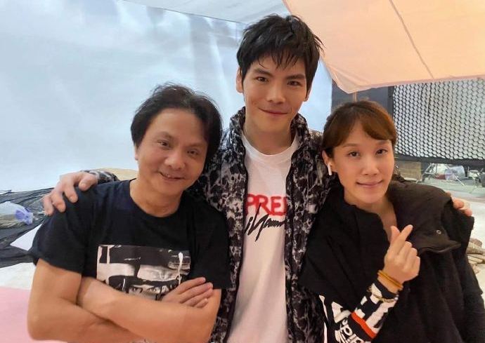 郭碧婷|郭碧婷出月子后带女儿回娘家调养，郭爸爸晒照曝光外孙女保健品