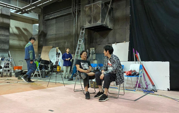 郭碧婷|郭碧婷出月子后带女儿回娘家调养，郭爸爸晒照曝光外孙女保健品