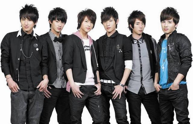 王子晒棒棒堂三对情侣,cue女友自嘲是电灯泡,邓丽欣歌词回应_腾讯新闻