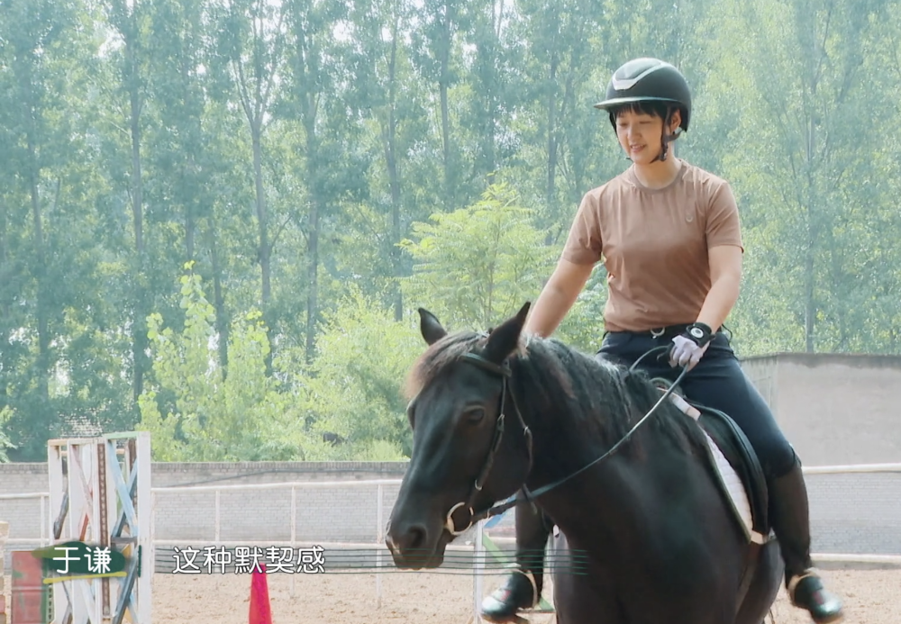 于谦|于谦首次曝光7岁二儿子，7年前曾澄清二婚，俩少爷拜郭德纲为师