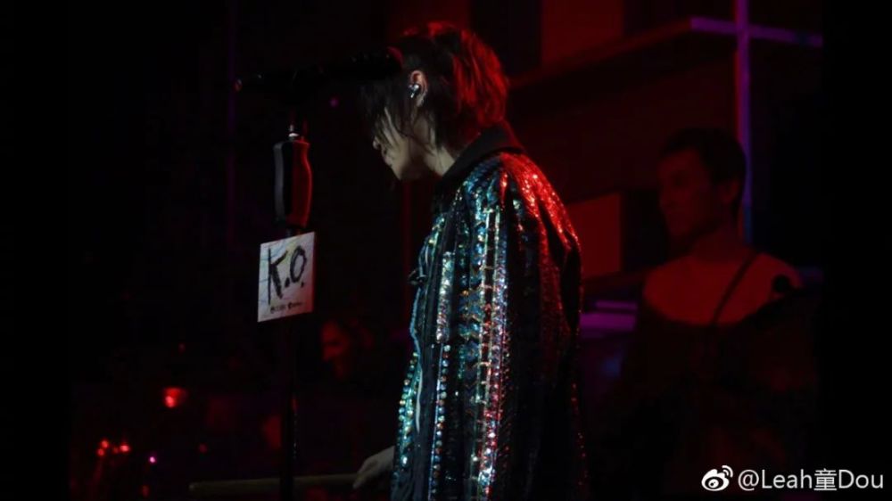 窦靖童|窦靖童第一万次向我们证明，她真的是王菲亲生的