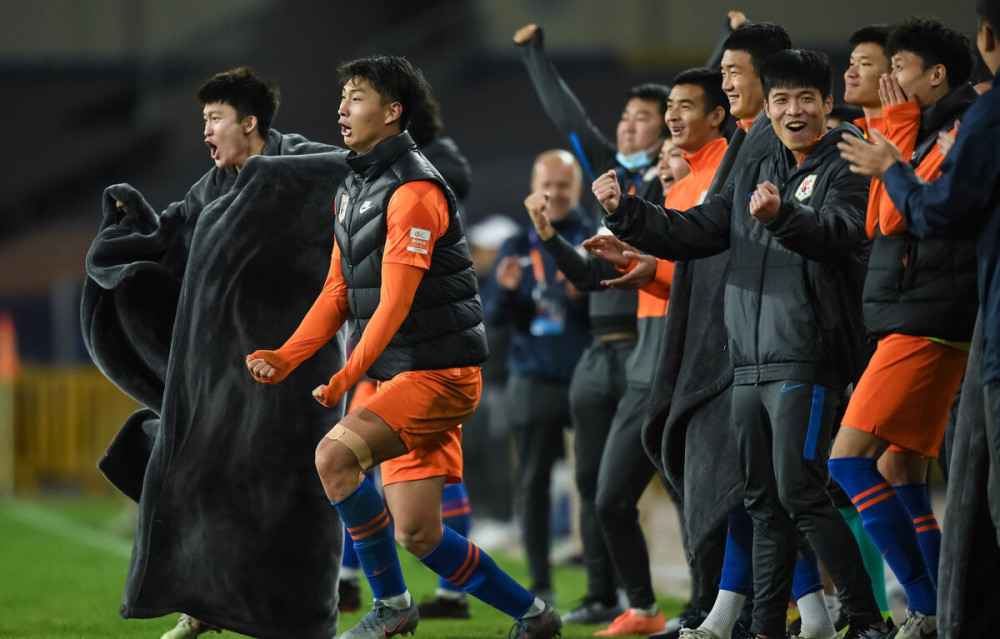 鲁能深夜传喜讯足协杯冠军十拿九稳上港2021亚冠门票泡汤