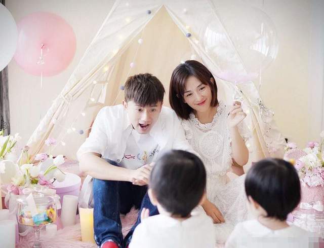 谢娜|真怀二胎了？谢娜直播身体不适出现干呕，疑似是妊娠孕吐反应