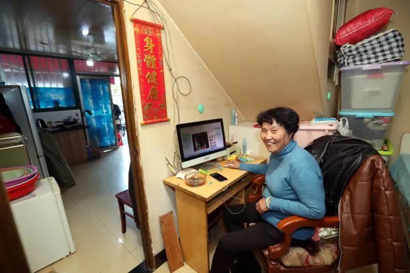 母亲到过世也没睡过床!这个自责的上海男人,得知要动迁后一晚没睡