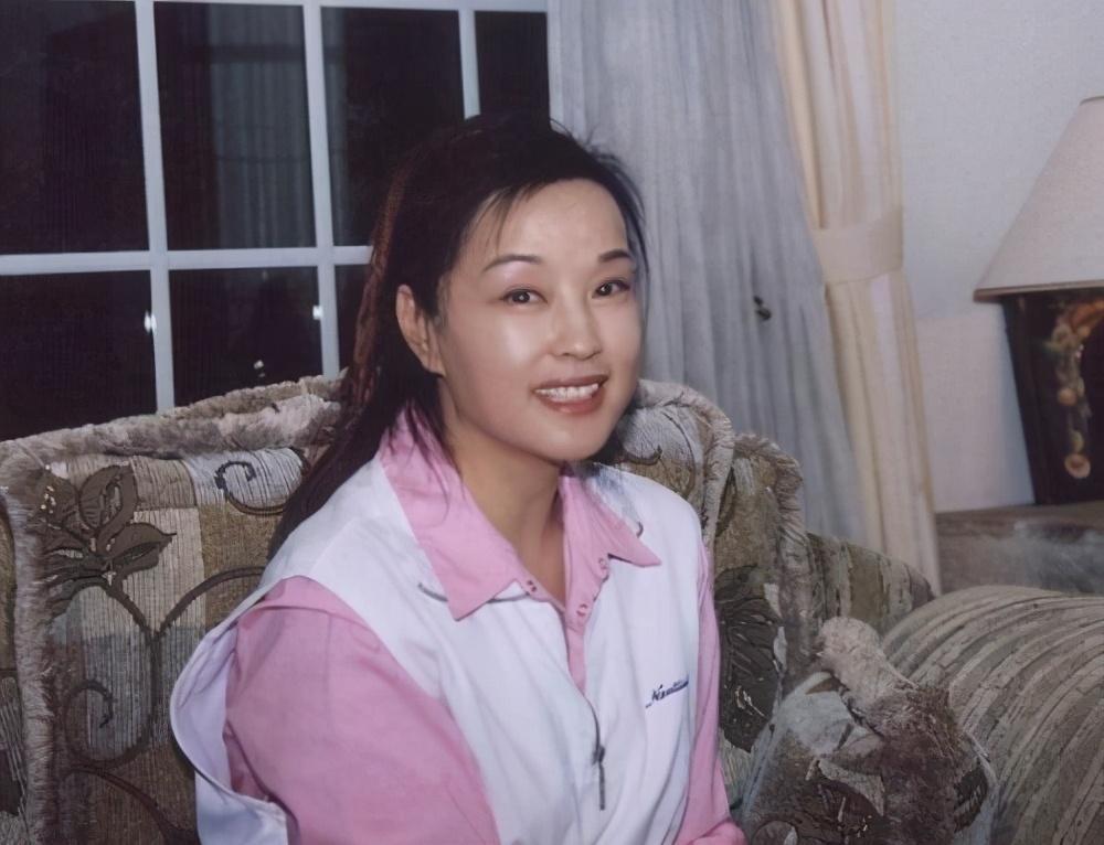 询问这件事情的来龙去脉,奈何当时的亚丁一口咬定自己只是跟素娃在