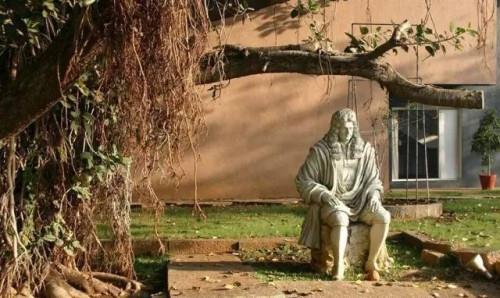 史蒂芬·威廉·霍金|史上四大杰出物理学家排行：霍金爱因斯坦上榜，其中一位是中国人