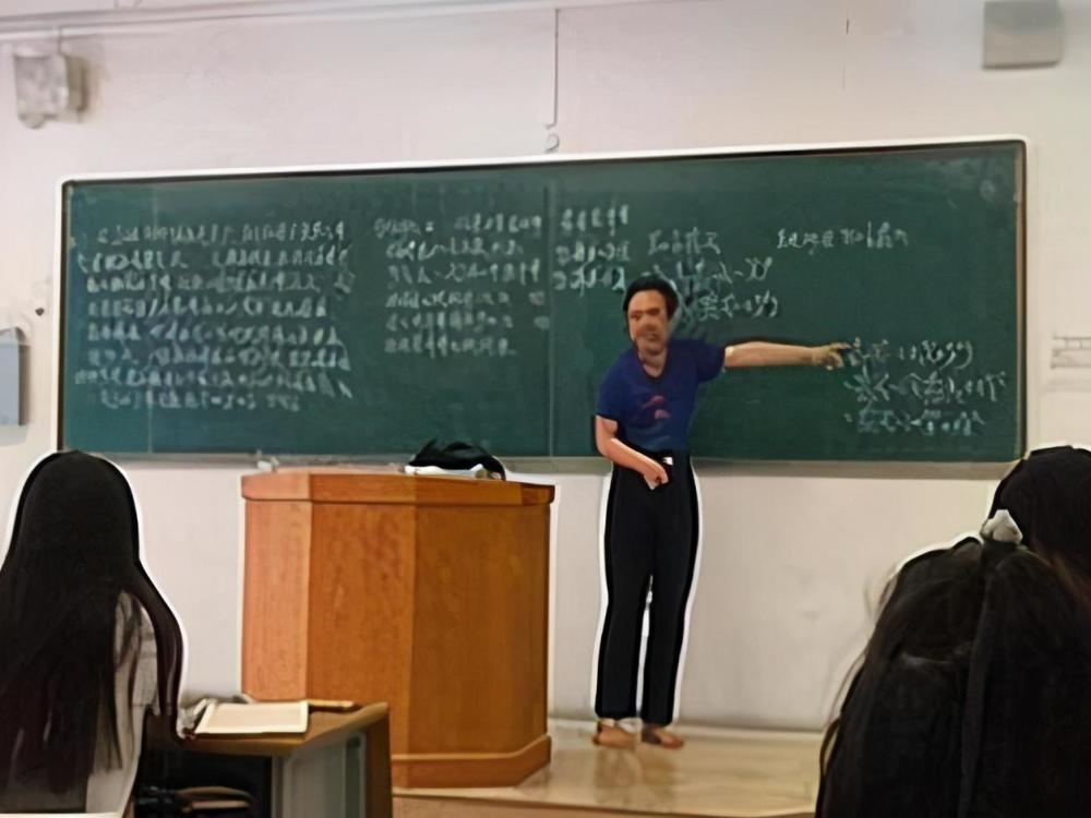 王晓琮出生在居住于黑龙江双鸭山的一个家庭中,家庭条件虽然比较普通