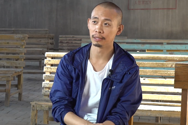 张译一秒钟后台剧照为角色减重20多斤受访出镜脸部瘦脱相