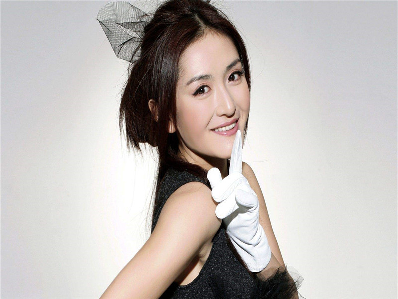 谢娜|谢娜孕吐明显，节目中不参加游戏，网友：二胎预定