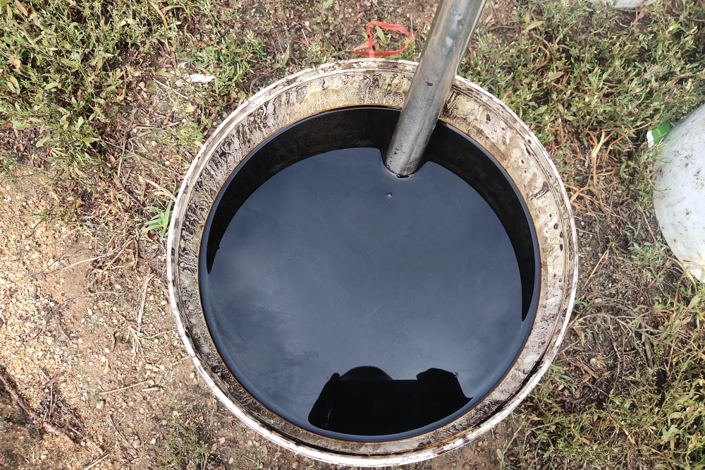 施肥|苹果树秋施基肥，不挖坑施肥看似省力，真的就比挖坑施肥好吗