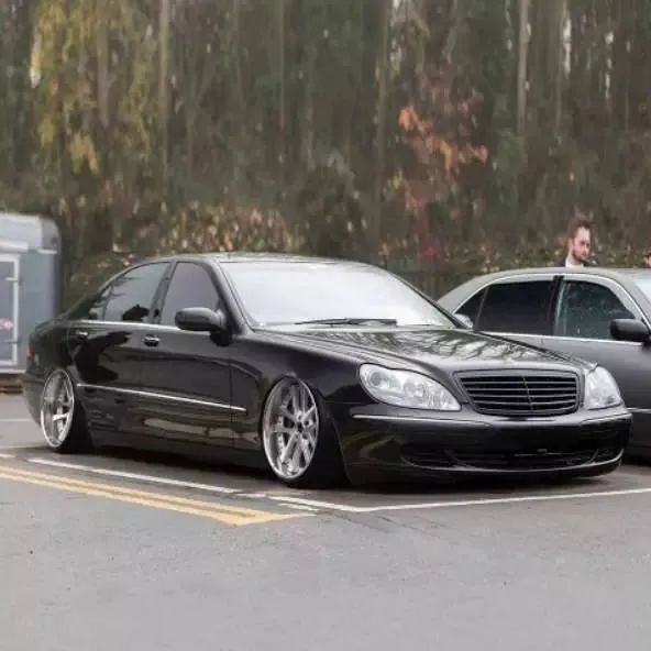 十年前都是大哥们的座驾蝴蝶奔w220改装