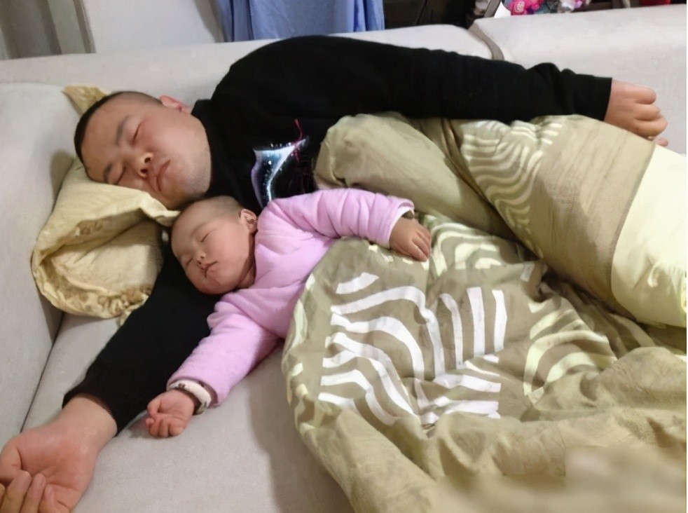 岳云鹏|岳云鹏私生女事件水落石头，曹云金疑发声回应，想红的人太可怕了