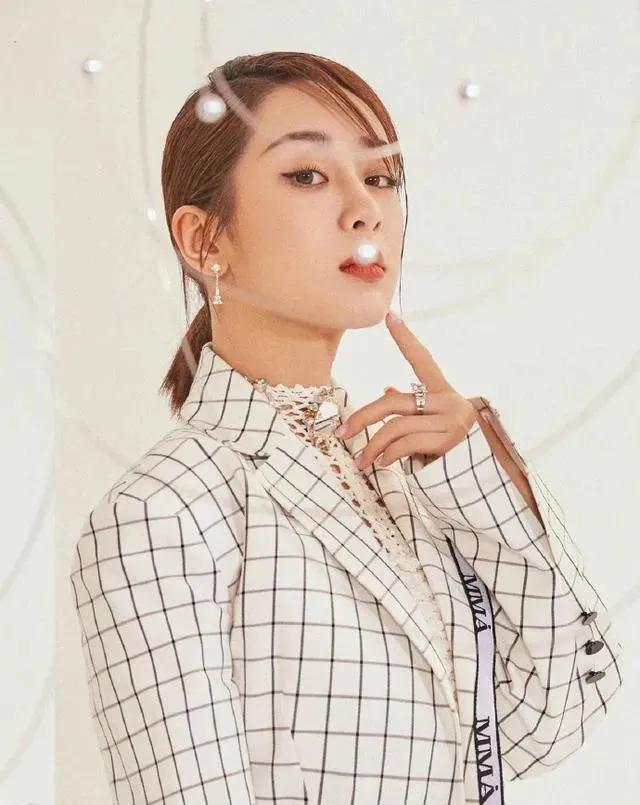 杨紫|是明星“玻璃心”，还是黑粉太猖狂？杨紫胜诉的背后还有更多隐痛