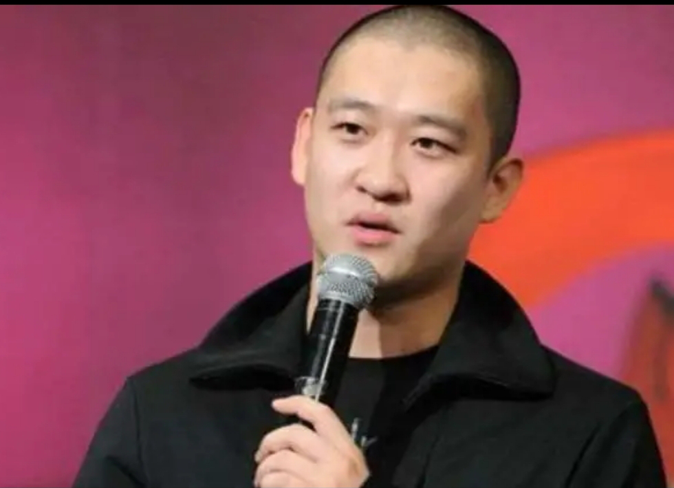 岳云鹏|离谱！时隔8年私生女母亲咬定岳云鹏，竟是曹云金一手策划？