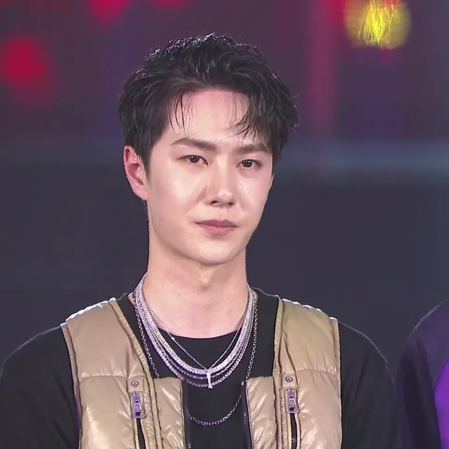 迪丽热巴|明星电竞直播集体翻车：热巴划水被嘲，王一博颜值被素人吊打