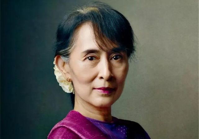 从国父之女到影子总统,"缅甸之花"昂山素季的涅盘之路